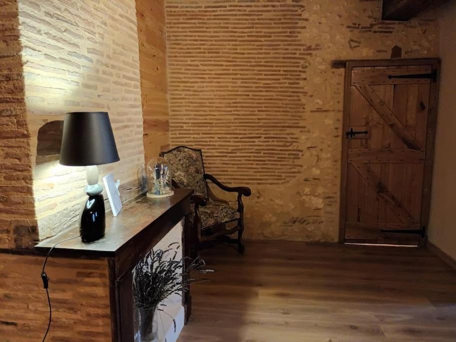 Gite Aux Bois D'En Temps Lunas  المظهر الخارجي الصورة
